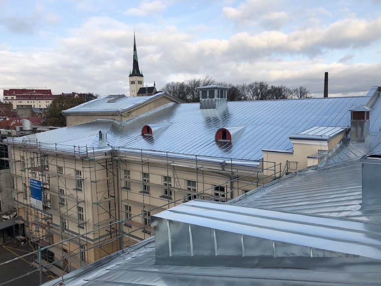 Mere pst 5, Tallinn — Katuse renoveerimine · Riigihange